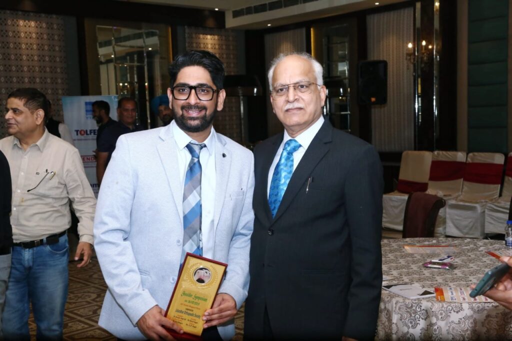 WhatsApp Image 2025-10-29 at 18.28.35